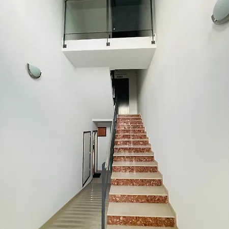 Artigas Apartment *
