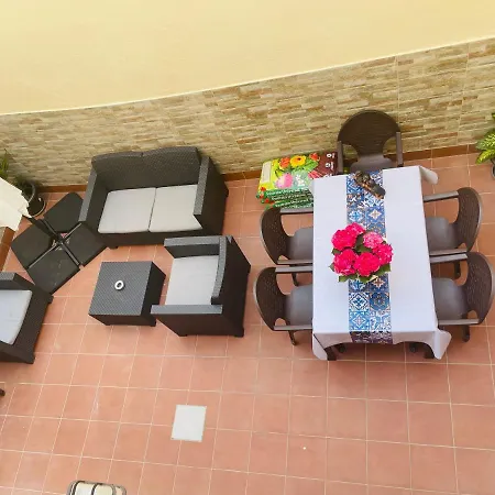 Artigas Apartment *